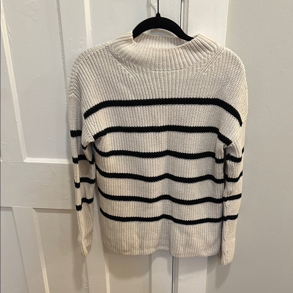 Banana Republic Striped Black and White Sweater